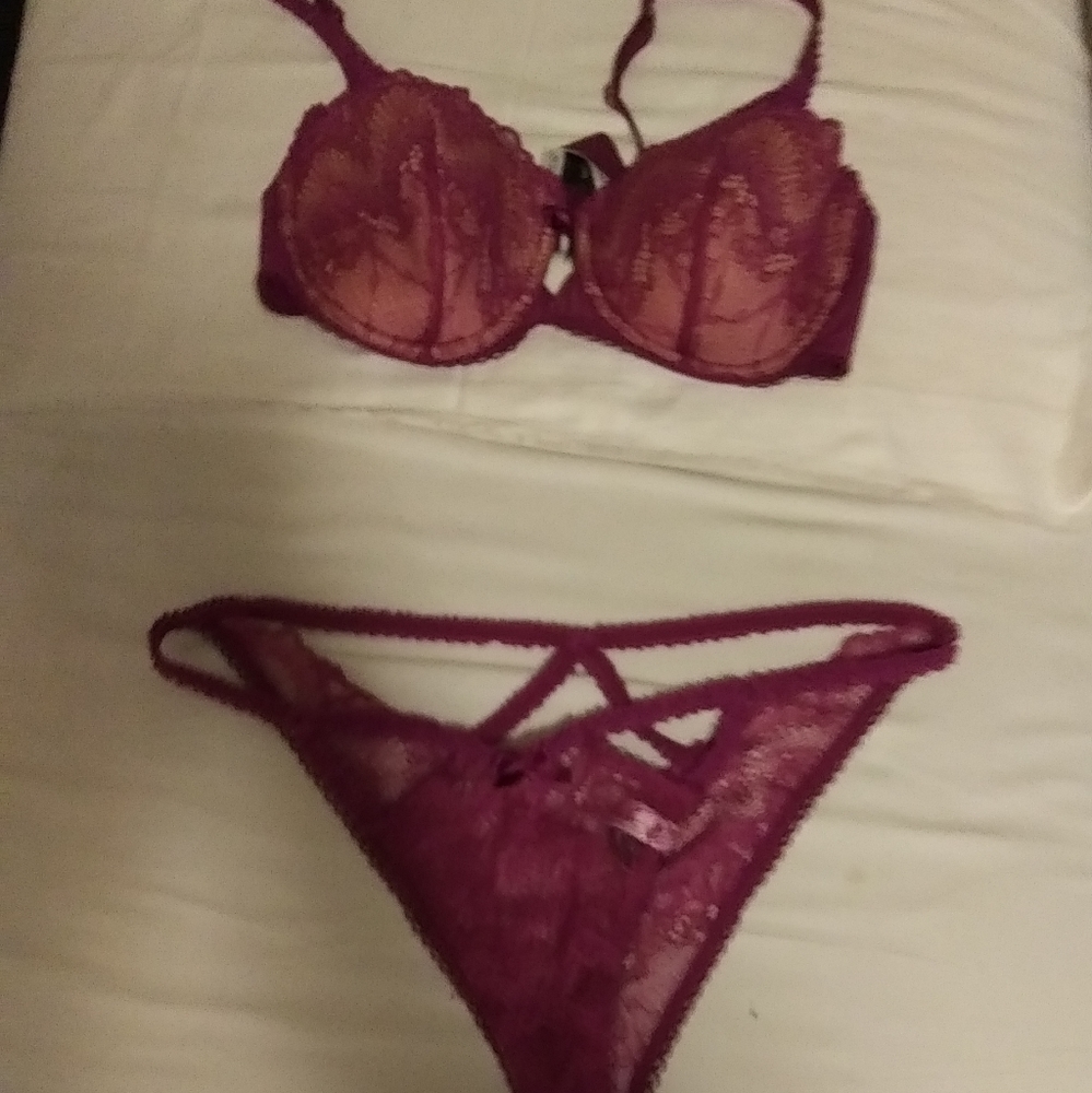 Adore me set 36c , xl